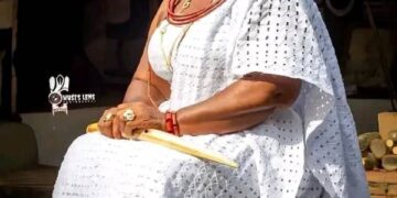 Nwoko felicitates queen mother on birthday, lauds her courage and leadership