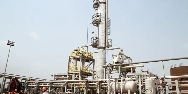 Another Nigerian Refinery Begins Petrol Production to Rival Dangote Refinery Read more: https://www.legit.ng/business-economy/energy/1707503-another-nigerian-refinery-begins-petrol-production-rival-dangote-refinery/